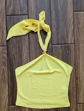 SHEIN Yellow Halter Crop Top with Gold Twist Ring